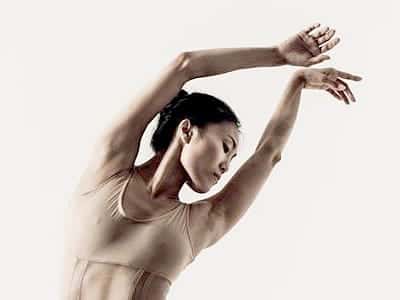 Model: Yuka Ebihara // Foto: Piotr Pazdyka